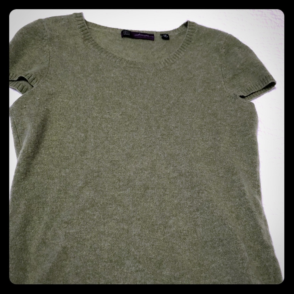 Saks Fifth Ave 100% Cashmere blouse